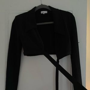 Danielle Bernstein tie around top